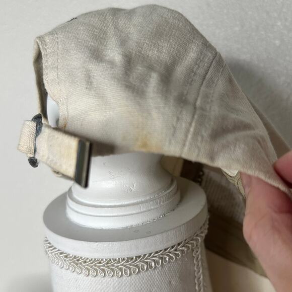 Kowu Ivory Colomian Embroidered Graphic Man Adjustable Cap - Picture 6 of 12